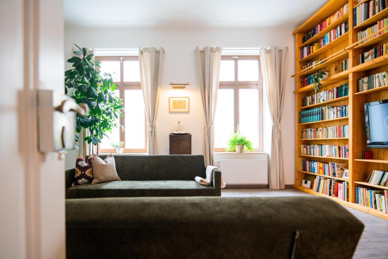 Theleaf - Design Apartment & Cafe لبسيا المظهر الخارجي الصورة